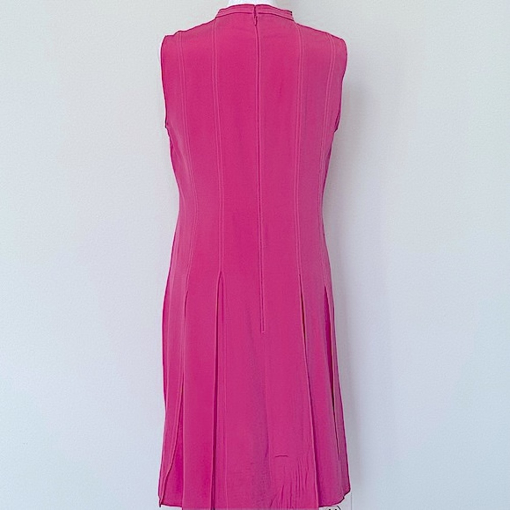 Valentino: Pink Sleeveless Crew Neck Fit & Flare Mini Dress - Picture 2 of 4